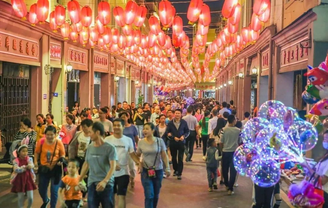 “五一”假期全國(guó)重點(diǎn)零售和餐飲企業(yè) 銷售額同比增長(zhǎng)6.8%